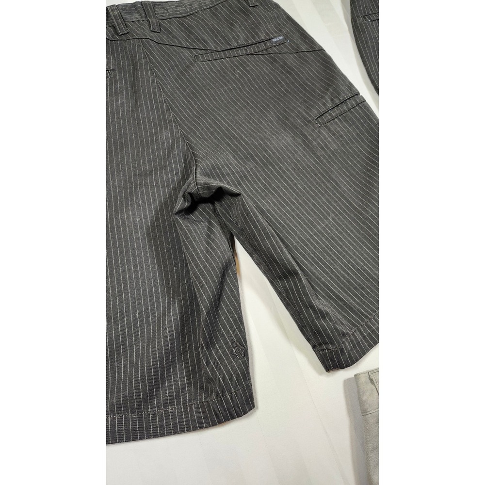 Lot 3 Y2K Volcom Stone Mens Shorts Skater Emo Pinstripe Khaki Size 28 & 30 0029 - Picture 9 of 11